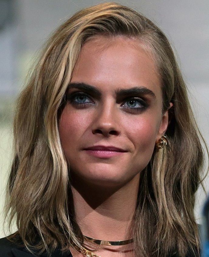 Cara Delevingne Height, Weight, Body Measurements, Eye Color