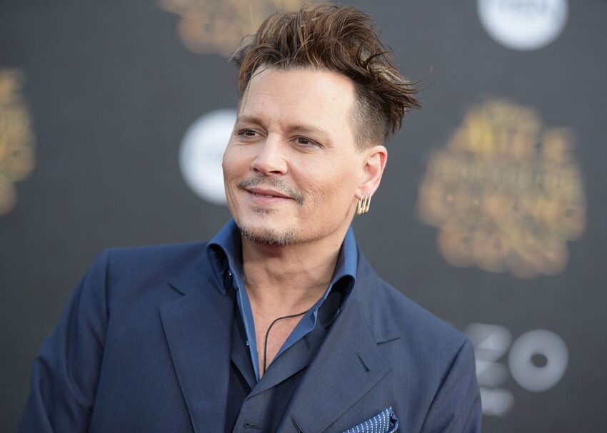 Johnny Depp Height, Weight, Body Measurements, Eye Color, Biography