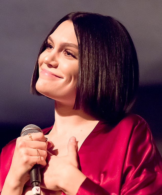 Jessie J Height, Weight, Measurements, Eye Color, Biography